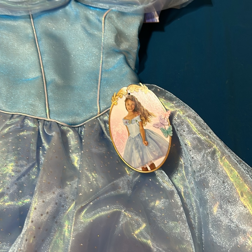 New in package, Disney Cinderella Ella’s Blue Dress Size 4-6X. - Picture 6 of 7
